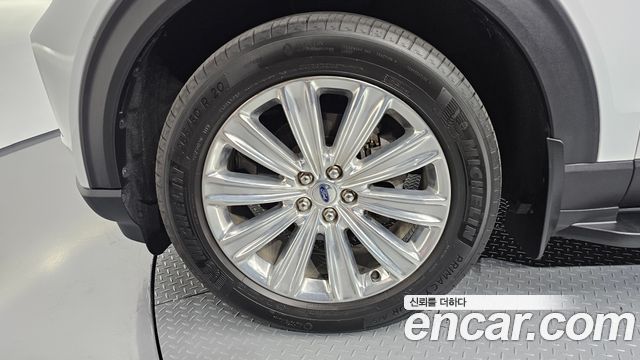 Ford Explorer 6-го поколения 2.3 LimIted 4WD - фото 4