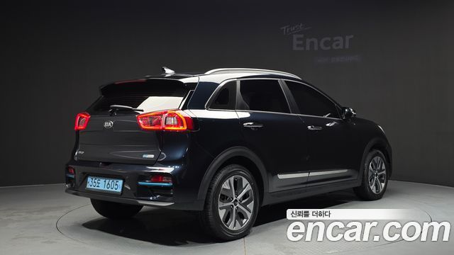 Kia Niro EV Noblesse - фото 1