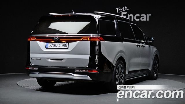 Kia Carnival 4-го поколения 9-Seater Noblesse - фото 1