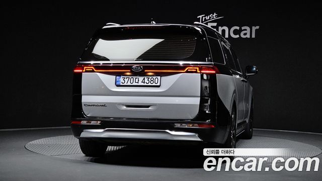 Kia Carnival 4-го поколения 9-Seater Noblesse - фото 3