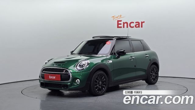 Mini Cooper 5Door Standard 3rd - фото 0