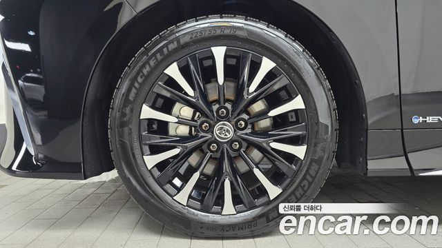 Toyota Alphard 4-го поколения 2.5 HEV Executive AWD - фото 3