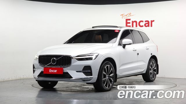Volvo XC60 2-го поколения B6 Ultra Bright - фото 0