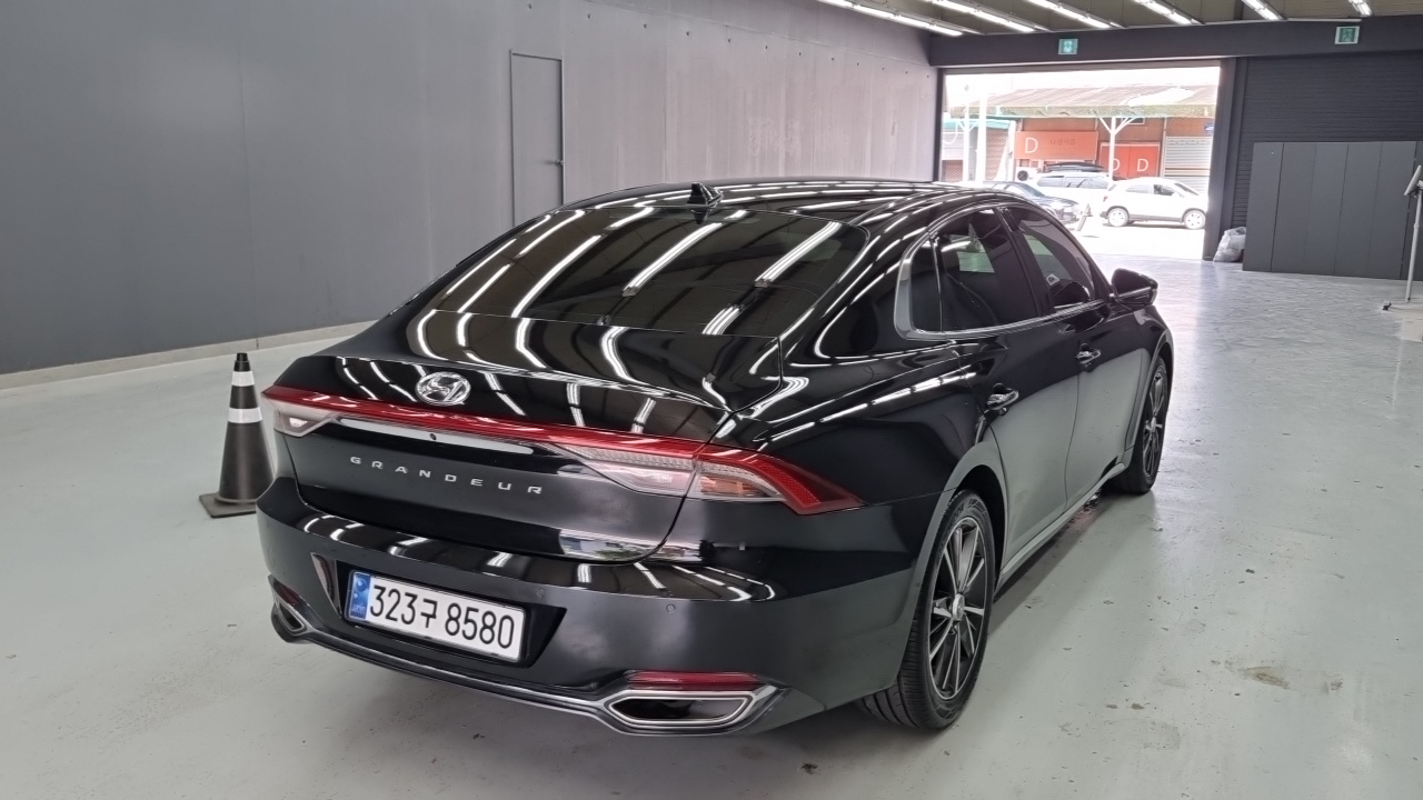 Hyundai Grandeur Новый IG 2.5 Le Blanc - фото 1