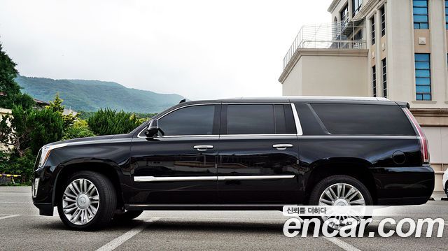 Cadillac Escalade 6.2 ESV 4th - фото 2