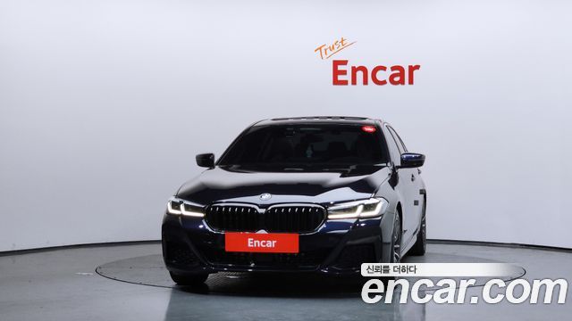 BMW 5-Series G30 523d M Sport - фото 2