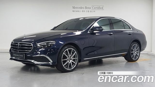 Mercedes-Benz E-Class W213 E300e 4MATIC Exclusive - фото 0