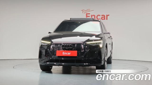 Audi e-tron 55 Quattro Sportback - фото 1