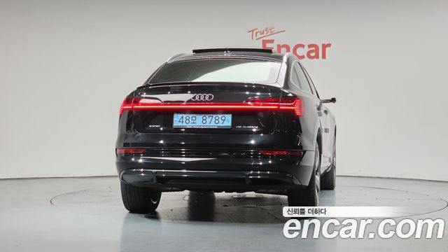 Audi e-tron 55 Quattro Sportback - фото 2