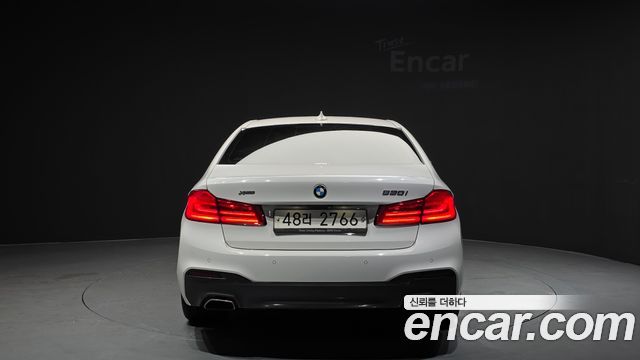 BMW 5-Series G30 530i M Sport Package Plus - фото 3
