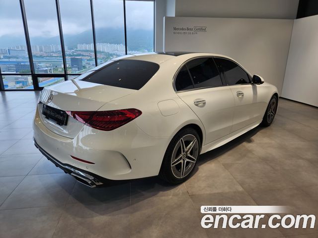 Mercedes-Benz C-Class W206 C200 AMG Line - фото 3