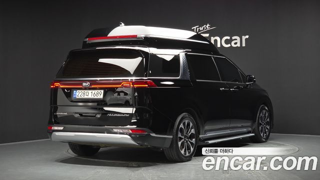 Kia Carnival 4-го поколения Gasoline 7-Seater Hi-Limousine Signature - фото 1