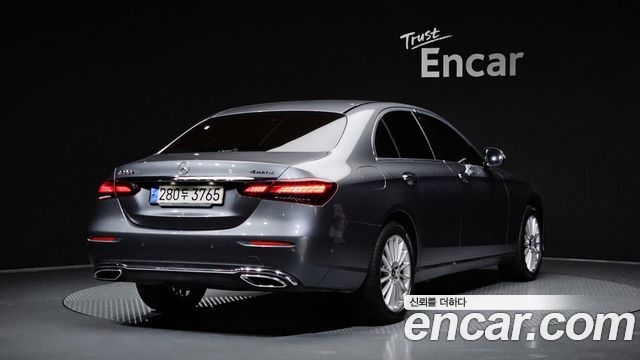 Mercedes-Benz E-Class W213 E220d 4MATIC Exclusive - фото 1