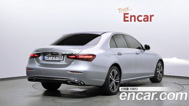 Mercedes-Benz E-Class W213 E250 Avantgarde - фото 1