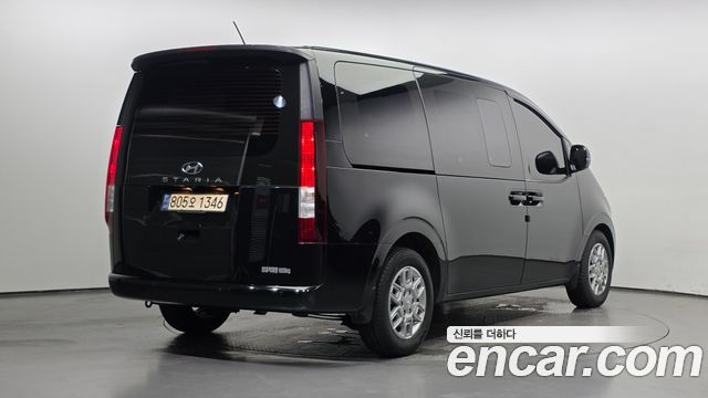 Hyundai Staria Cargo 5-Seater Modern - фото 1