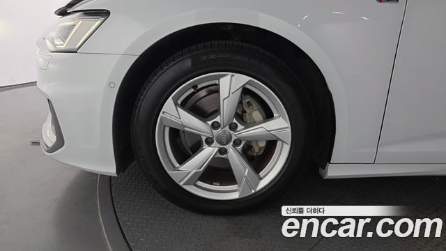 Audi A6 C8 40 TDI - фото 4