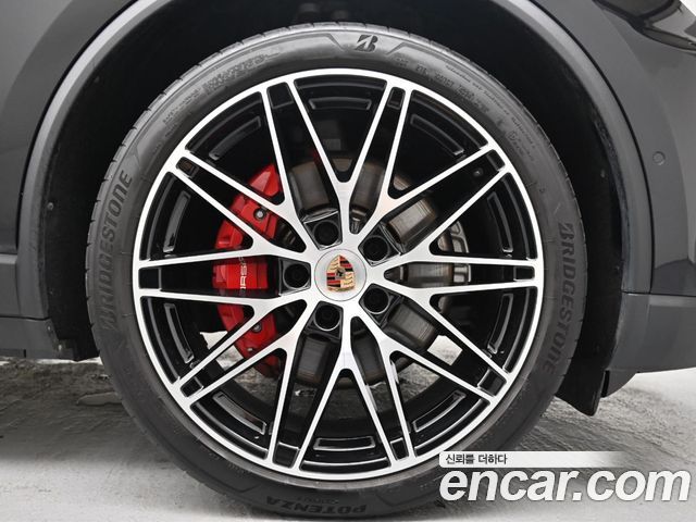 Porsche Macan EV 4S - фото 4