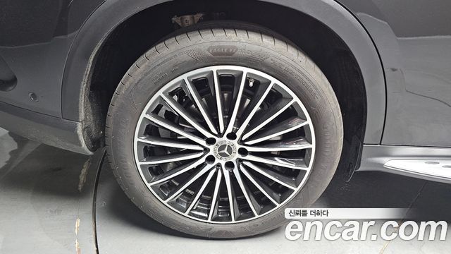 Mercedes-Benz GLC-Class X254 GLC300 4MATIC AMG Line - фото 4