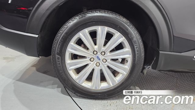 Ford Explorer 6-го поколения 2.3 LimIted 4WD - фото 3
