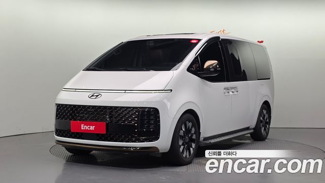 Hyundai Staria 4WD Lounge 7-Seater Inspiration - фото 0