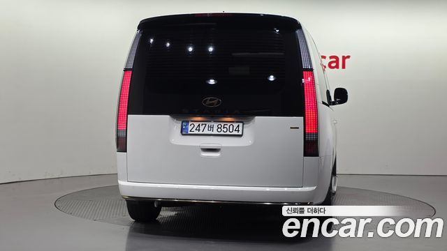 Hyundai Staria 4WD Lounge 7-Seater Inspiration - фото 3