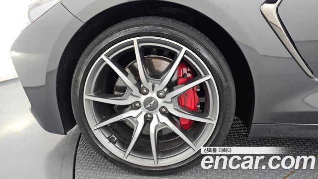 Genesis G70 2.0T Sport Package - фото 3