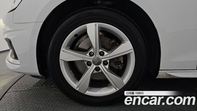 Audi A4 B9 35 TDI - фото 4
