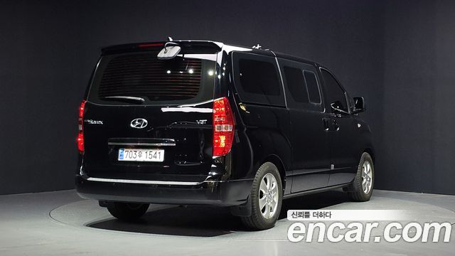 Hyundai Starex Новый Wagon 12-Seater Modern - фото 1