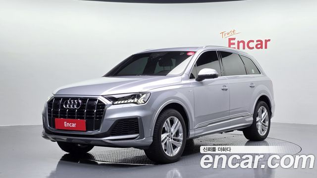 Audi Q7 45 TDI Quattro Premium - фото 0