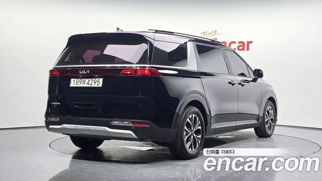 Kia Carnival 4-го поколения 9-Seater Prestige - фото 1