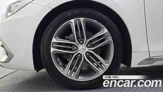 Hyundai Grandeur IG 2.4 Exclusive Special - фото 4