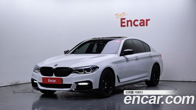 BMW 5-Series G30 520d xDrive M Sport Package Plus - фото 0