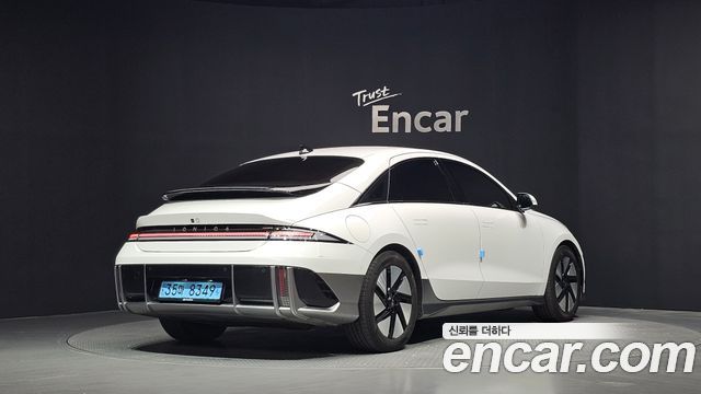 Hyundai Ioniq6 Long Range AWD Prestige - фото 1