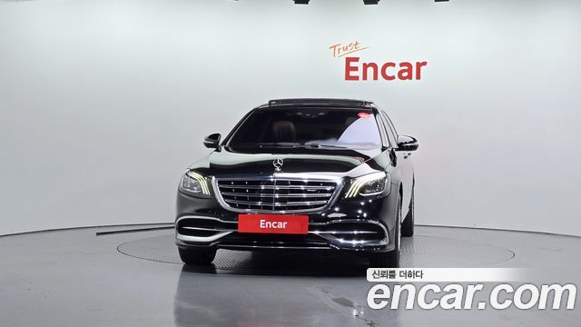 Mercedes-Benz S-Class W222 Maybach S560 4MATIC - фото 2
