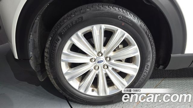 Ford Explorer 6-го поколения 2.3 LimIted 4WD - фото 3