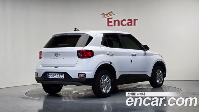 Hyundai Venue 1,6 Premium - фото 0