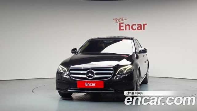 Mercedes-Benz E-Class W213 E300 4MATIC Avnatgarde - фото 1