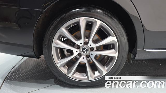 Mercedes-Benz E-Class W213 E300 4MATIC Avnatgarde - фото 3