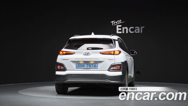 Hyundai Kona Premium - фото 3