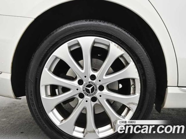 Mercedes-Benz E-Class W213 E300 4MATIC Exclusive - фото 4