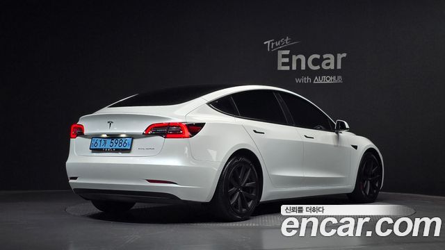 Tesla Model 3 Long Range AWD - фото 0