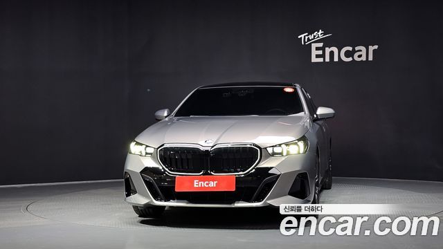 BMW 5-Series G60 520i Special Edition - фото 2