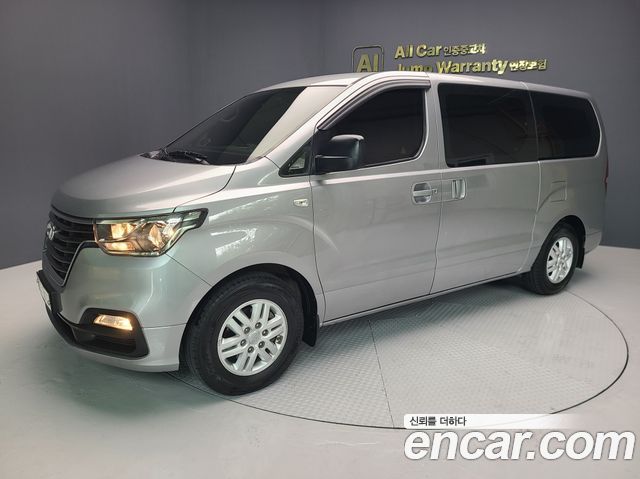 Hyundai Starex Новый Van 5-Seater Modern - фото 0
