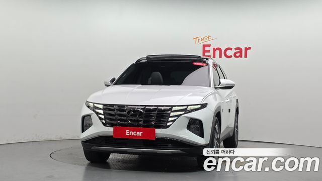 Hyundai Tucson NX4, гибрид Inspiration 2WD - фото 1