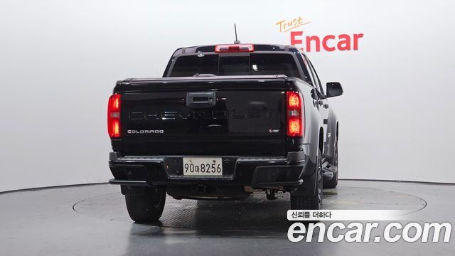 Chevrolet (GM Daewoo) Colorado 3.6 Z71-X Midnight 4WD - фото 3