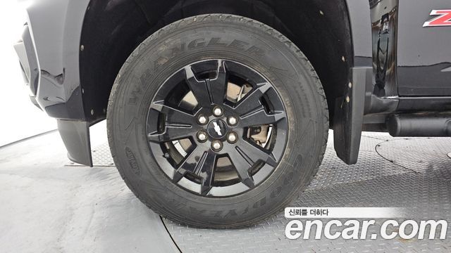 Chevrolet (GM Daewoo) Colorado 3.6 Z71-X Midnight 4WD - фото 4
