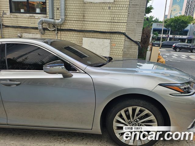Lexus ES 7-го поколения Executive - фото 4
