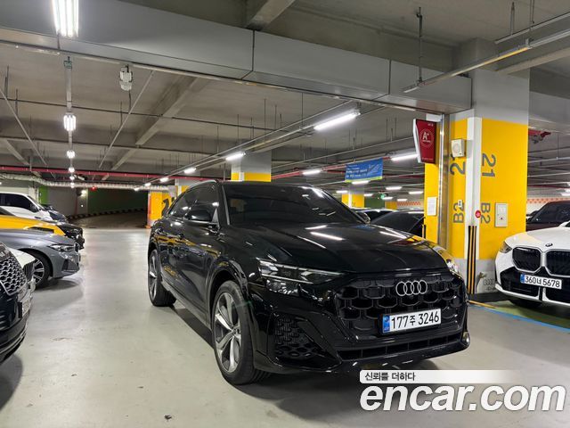 Audi Q8 55 TFSI Quattro Premium - фото 2
