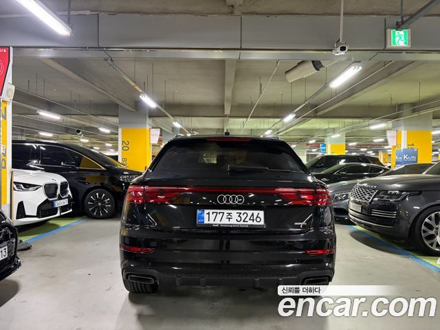 Audi Q8 55 TFSI Quattro Premium - фото 4