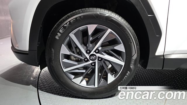 Hyundai Tucson NX4 Gasoline 1.6 Turbo 2WD Premium - фото 4